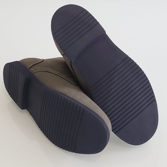 Brand New Crown & Ivy Kids Chuck Boots Size 4 - Picture 7 of 10